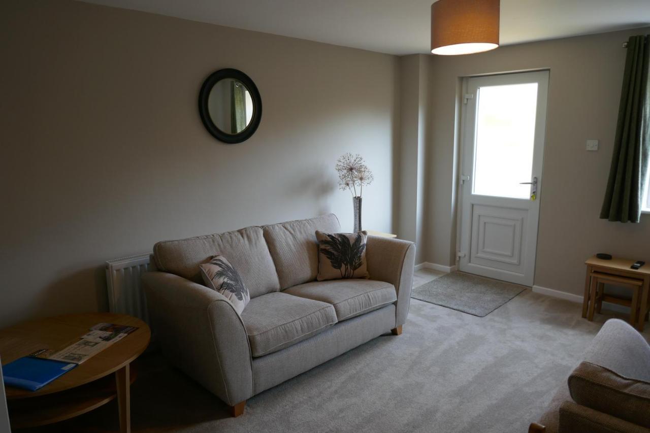 Holiday home 2 Bedroom House Walking Distance To Centre With Free Parking